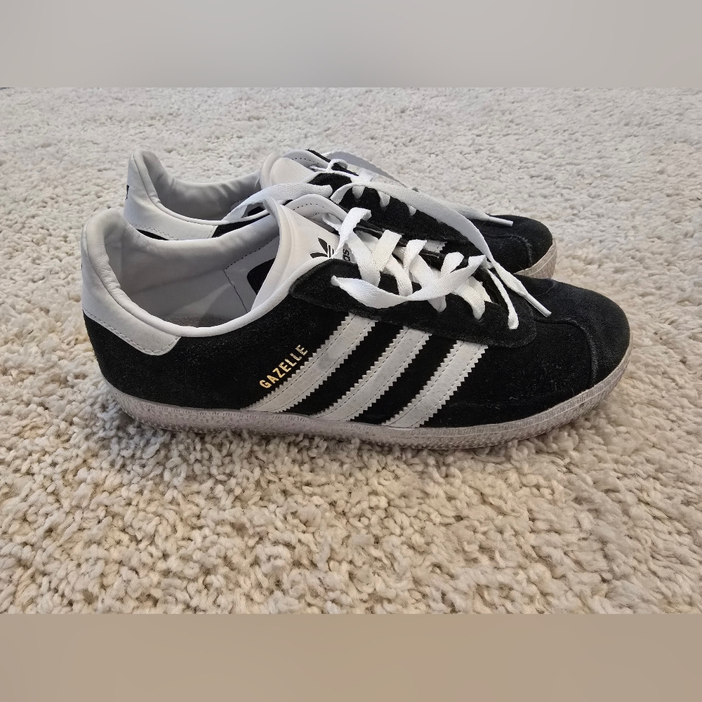 Adidas Gazelle Suede Ladies Size 7 Tennies
